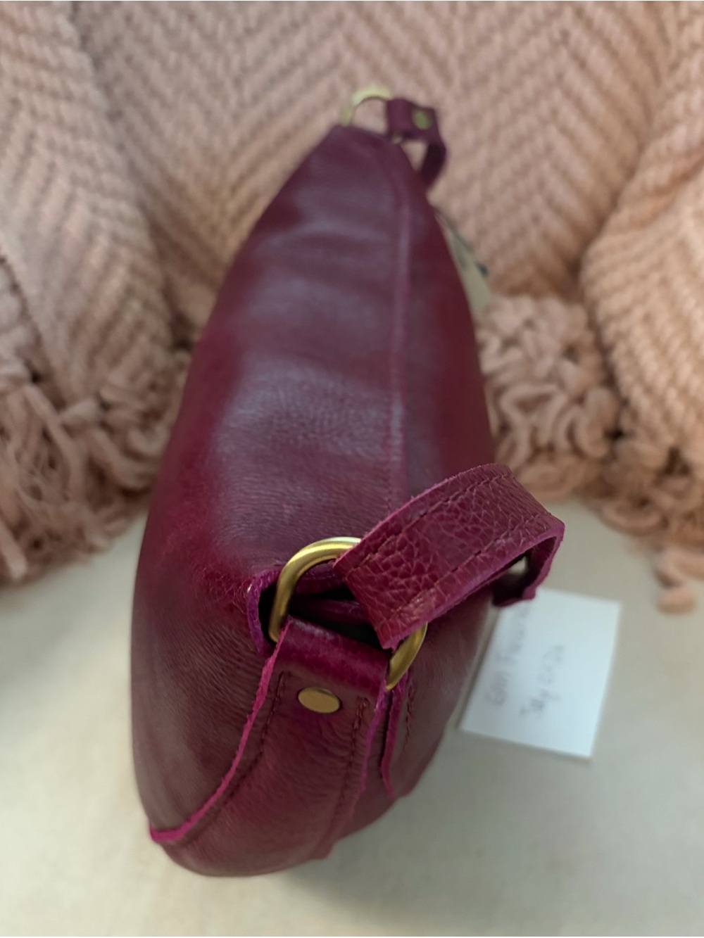Portland Leather Premium Large Koala Sling Bag - NWT - Picture 2 of 7